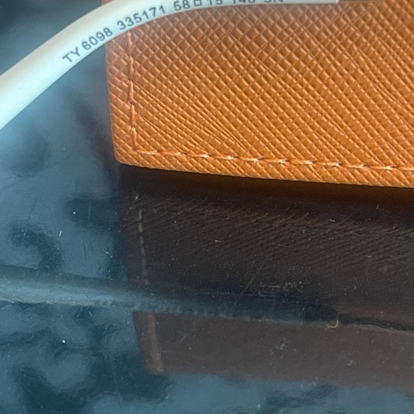 NIC Tory Burch sunglasses - Picture 4 of 7